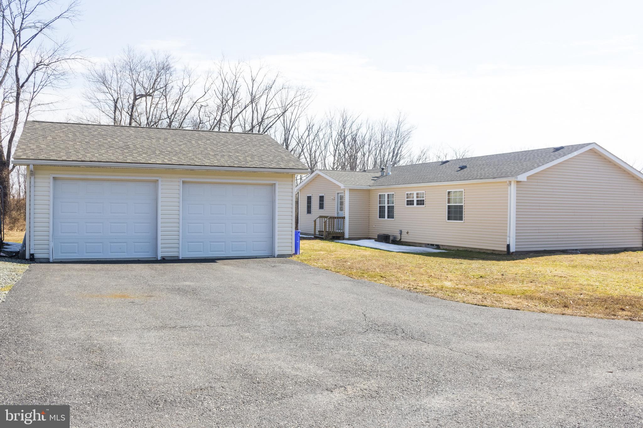 2-Car Garage