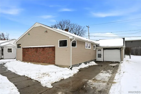 $239,000 | 39 Hartford Road, Amherst, NY 14226