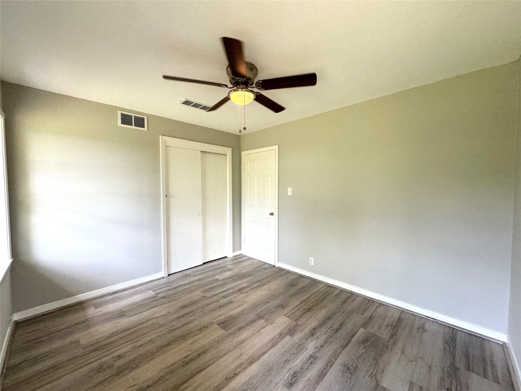 7905 Turquoise Lane Houston, TX 77055 - Photo 19 of 25