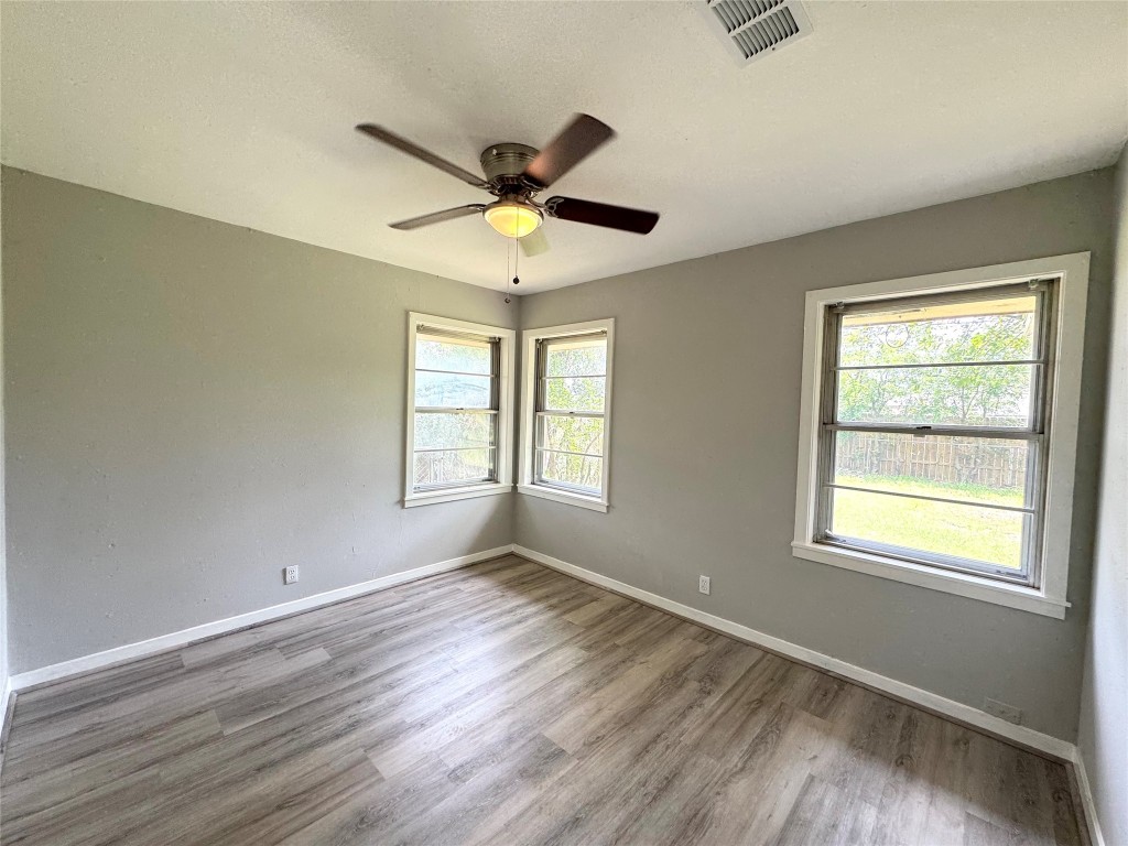 7905 Turquoise Lane Houston, TX 77055 - Photo 20 of 25