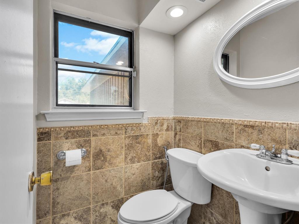 11051 Ferguson Road Dallas, TX 75228 - Photo 14 of 28