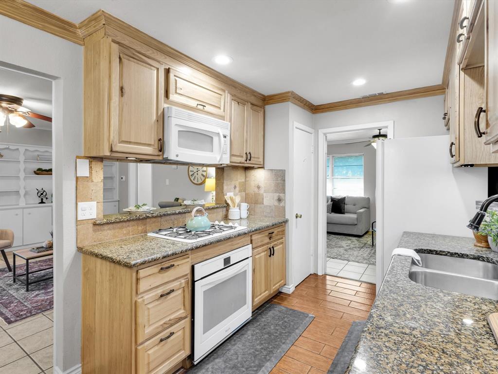 11051 Ferguson Road Dallas, TX 75228 - Photo 7 of 28