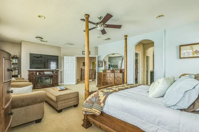 $869,000 | 694 Cresta Circle, West Palm Beach, FL 33413