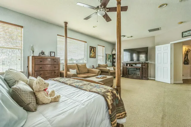 $869,000 | 694 Cresta Circle, West Palm Beach, FL 33413