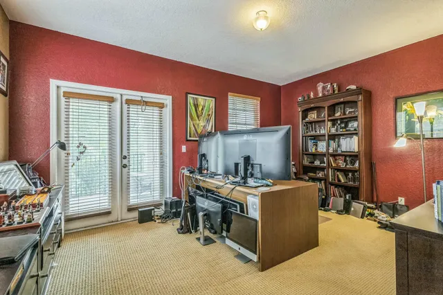 $869,000 | 694 Cresta Circle, West Palm Beach, FL 33413