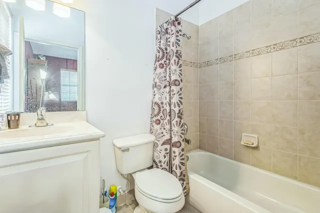 $869,000 | 694 Cresta Circle, West Palm Beach, FL 33413