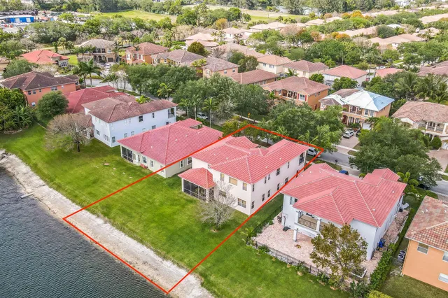 $869,000 | 694 Cresta Circle, West Palm Beach, FL 33413