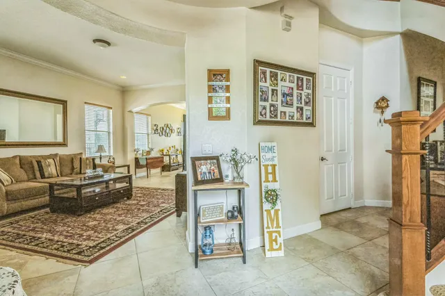$869,000 | 694 Cresta Circle, West Palm Beach, FL 33413