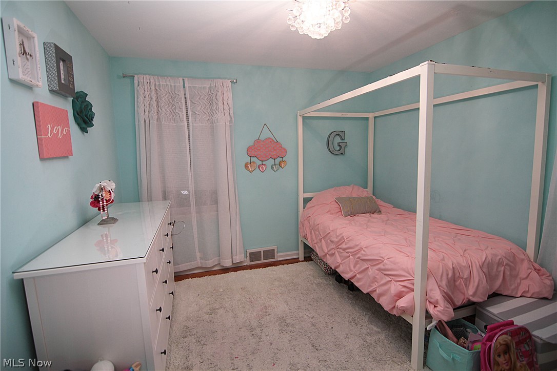 2321 Keystone Road Cleveland, OH 44134 - Photo 8 of 22