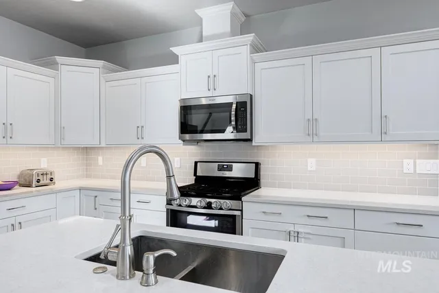 $649,900 | 6426 West Saxton Avenue, Boise, ID 83714