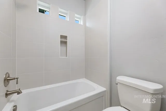 $649,900 | 6426 West Saxton Avenue, Boise, ID 83714