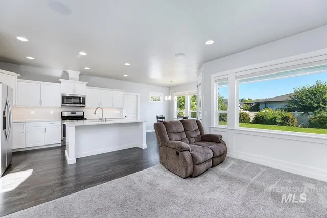 $649,900 | 6426 West Saxton Avenue, Boise, ID 83714