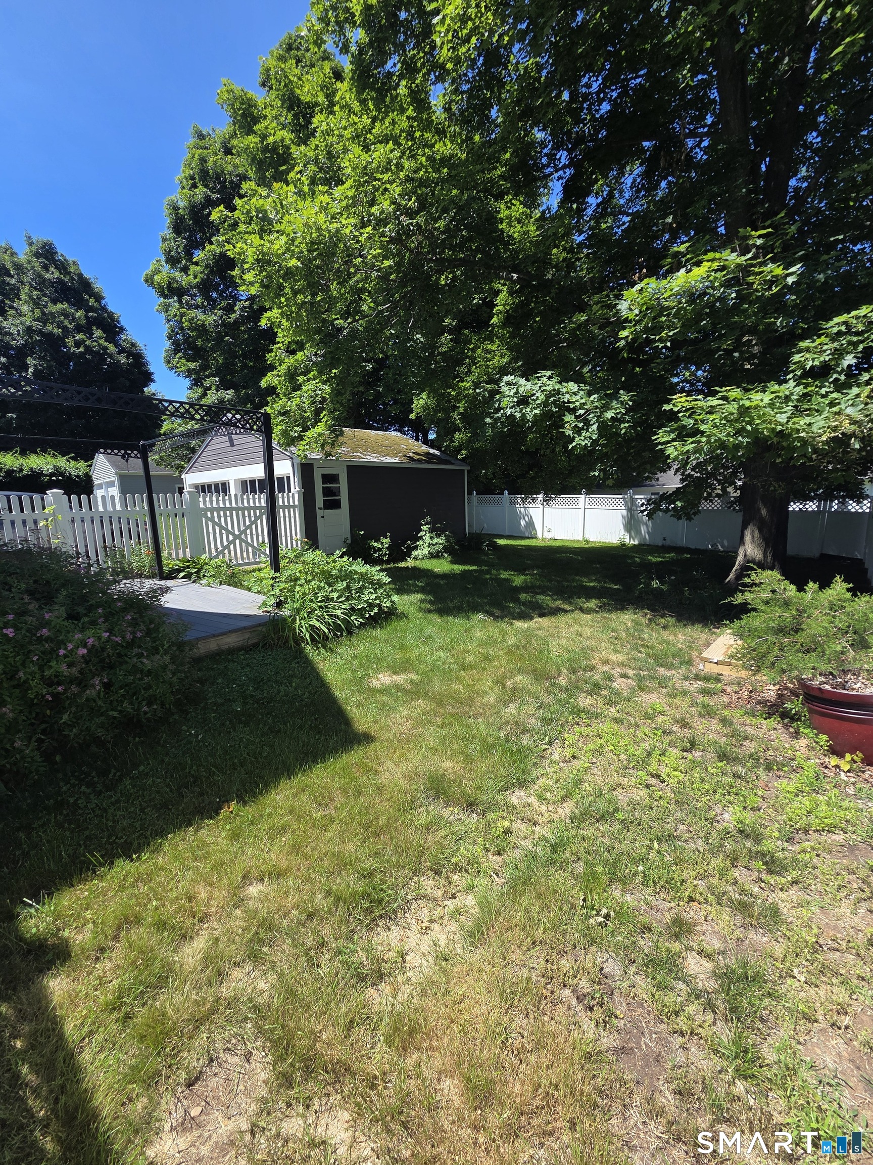 57 Ridge Road Middletown, CT 06457 - Photo 4 of 8
