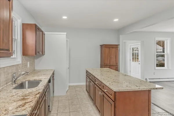 $3,500 | 75 Anstice Street, Unit 1, Oyster Bay, NY 11771