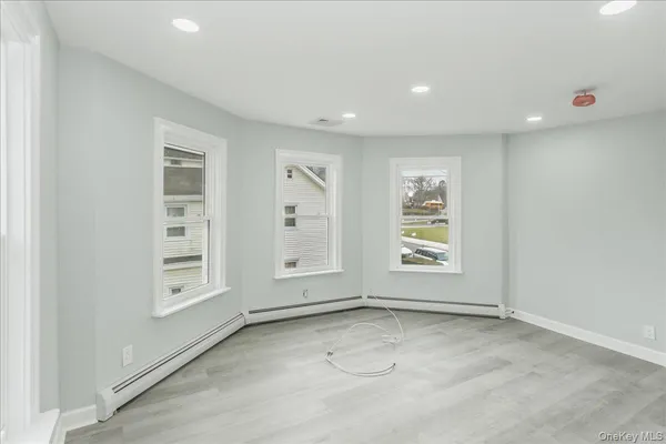 $3,500 | 75 Anstice Street, Unit 1, Oyster Bay, NY 11771