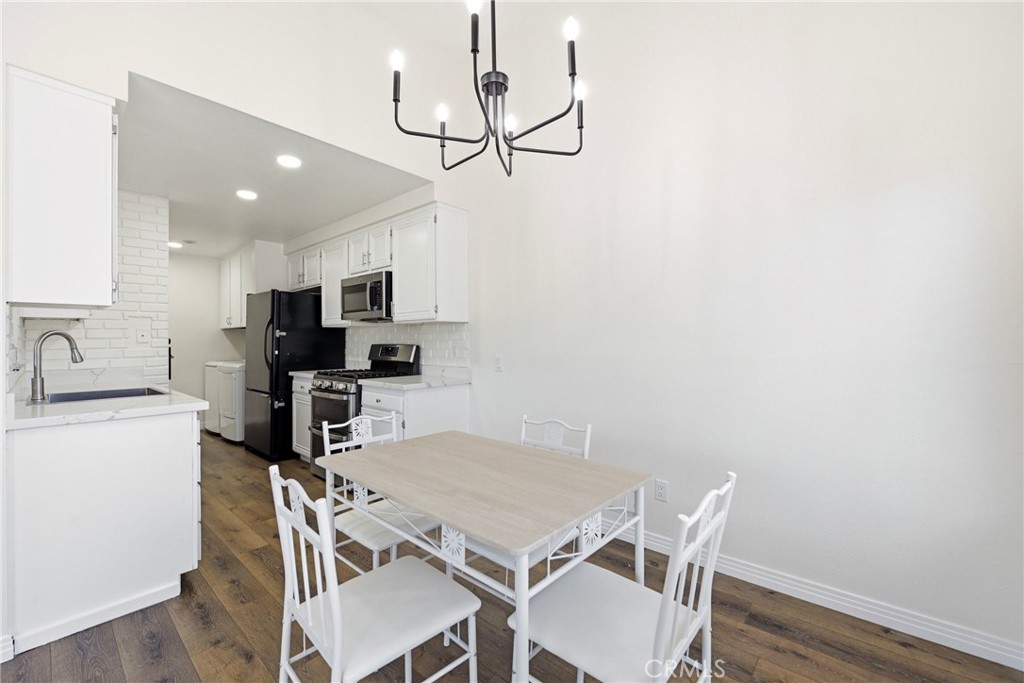 3672 Harbor View Way Oceanside, CA 92056 - Photo 8 of 30