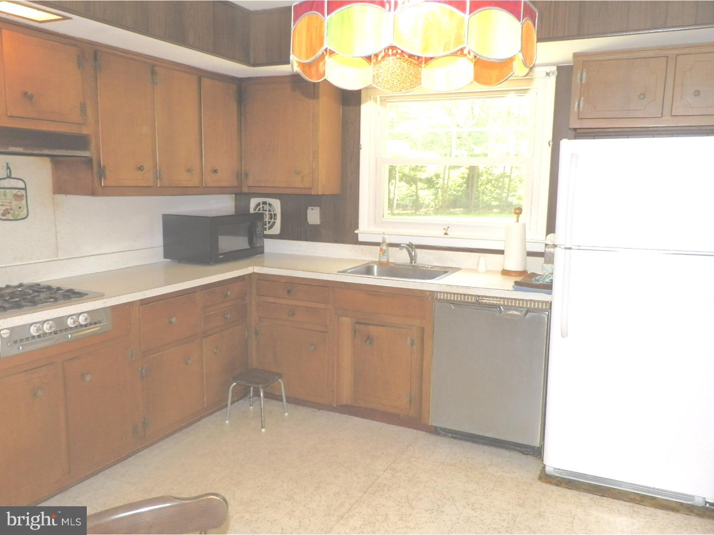 1325 Hoffman Road Ambler, PA 19002 - Photo 6 of 21 Kitchen
