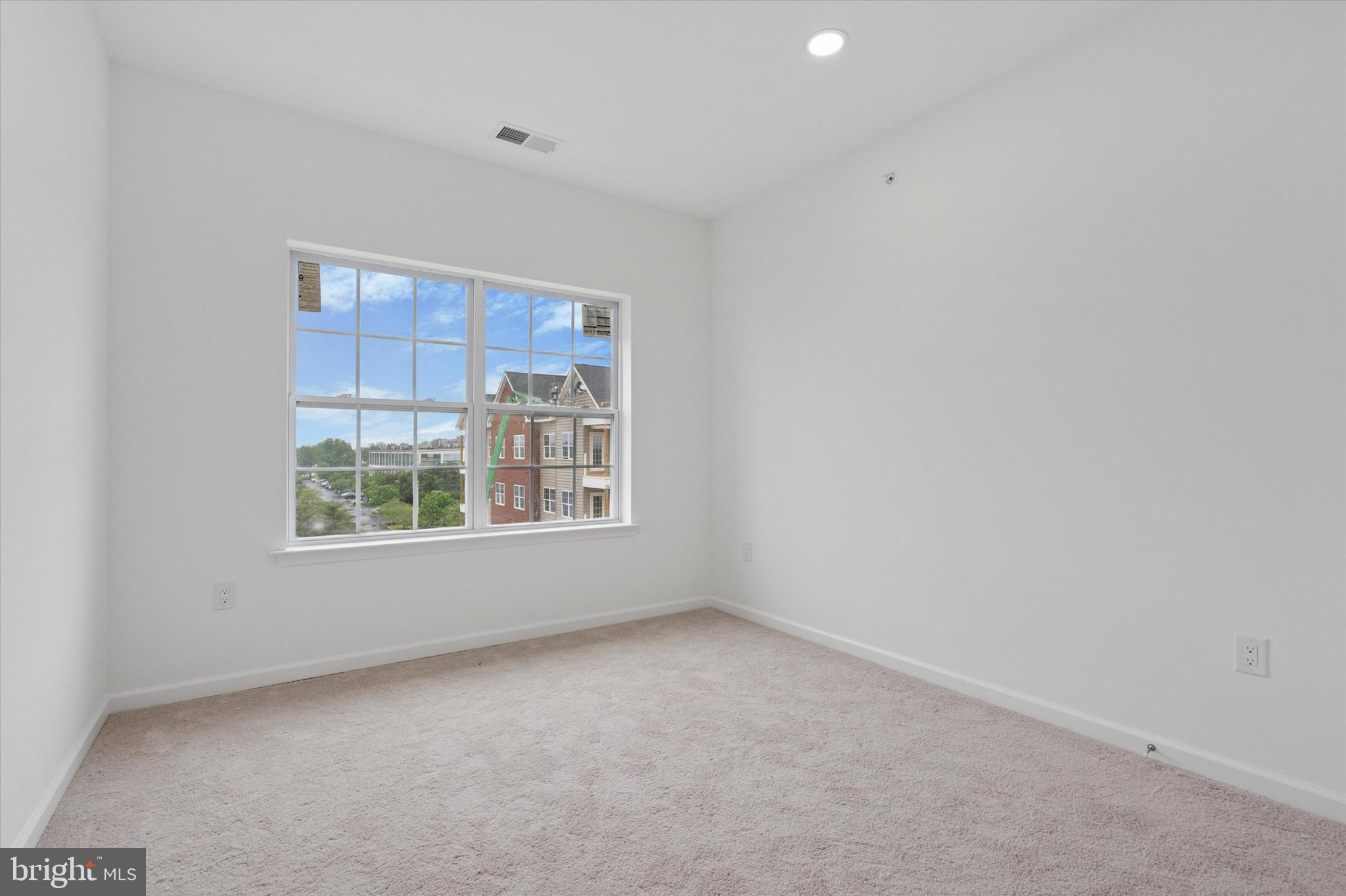16241 River View Circle Bristol, PA 19007 - Photo 33 of 47 a view of an empty room with a window