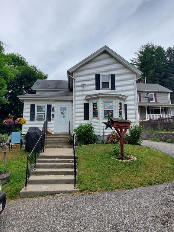 26 South Street Three Rivers, MA 01080 - Photo 1 of 4