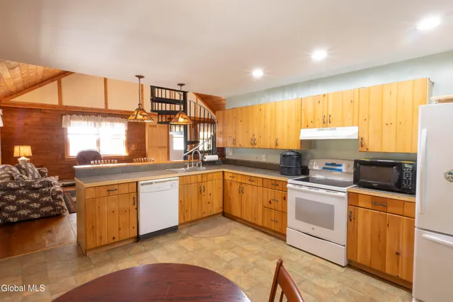 $289,900 | 181 Beecher Road, Granville, NY 12832