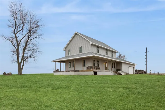 $309,900 | 3326 Hayes Road, Steward, IL 60553