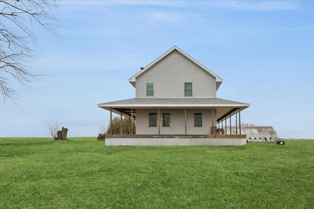 $309,900 | 3326 Hayes Road, Steward, IL 60553