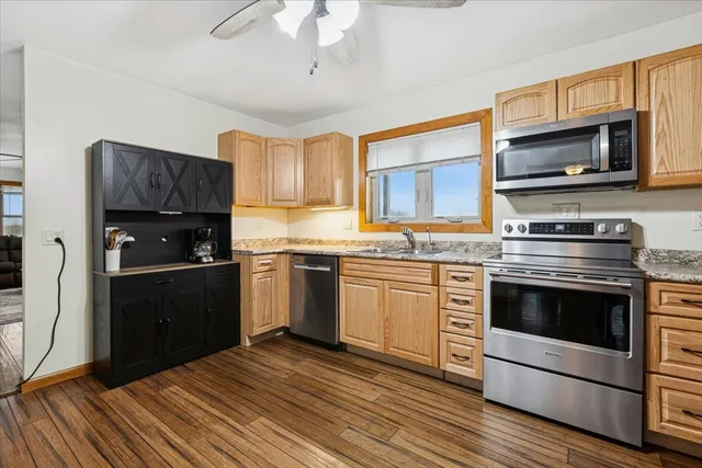 $309,900 | 3326 Hayes Road, Steward, IL 60553