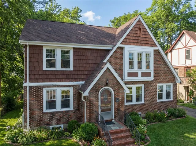 $1,848,000 | 17 Ireland Road, Newton, MA 02459