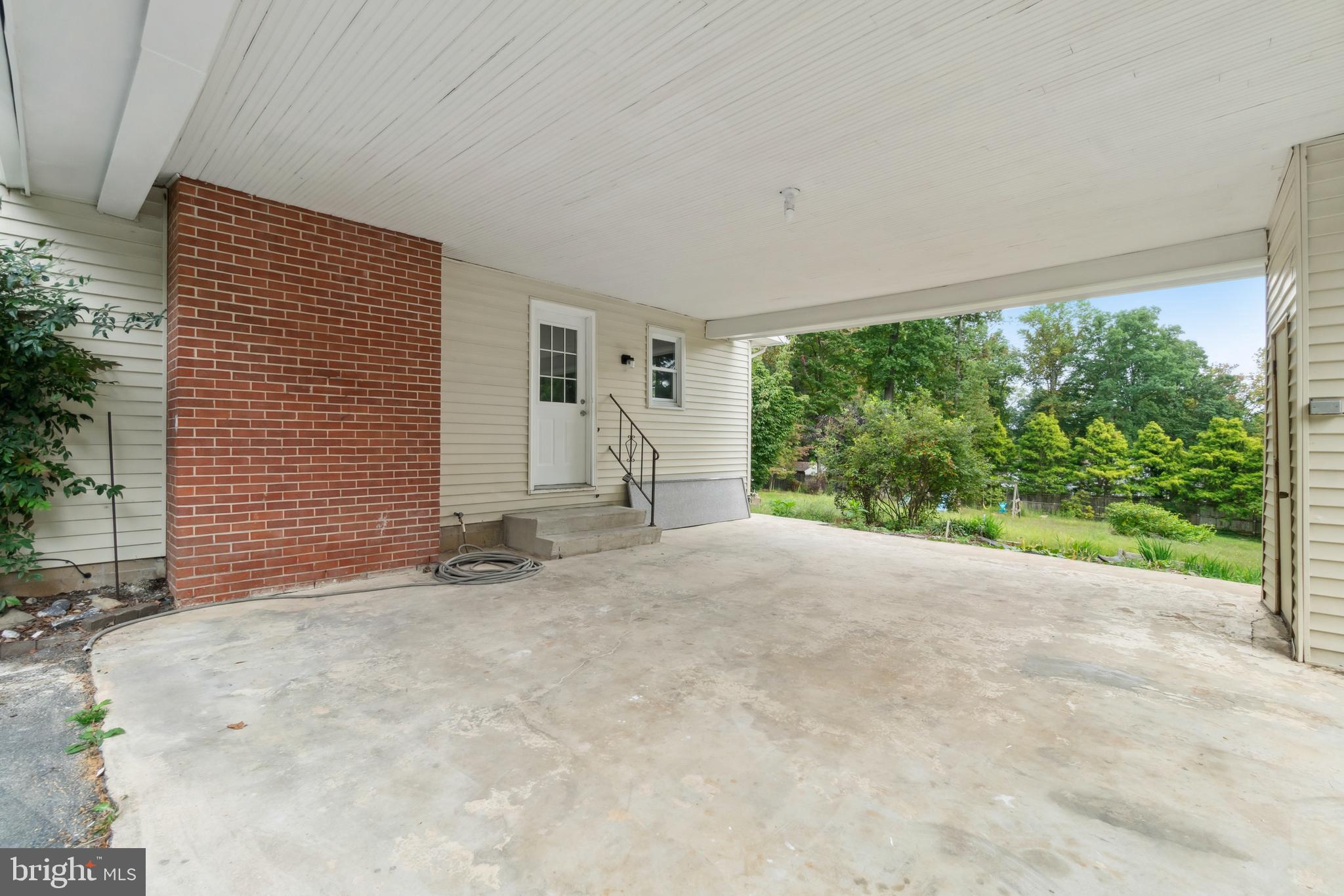 1901 Castleton Road Darlington, MD 21034 - Photo 4 of 38 Carport