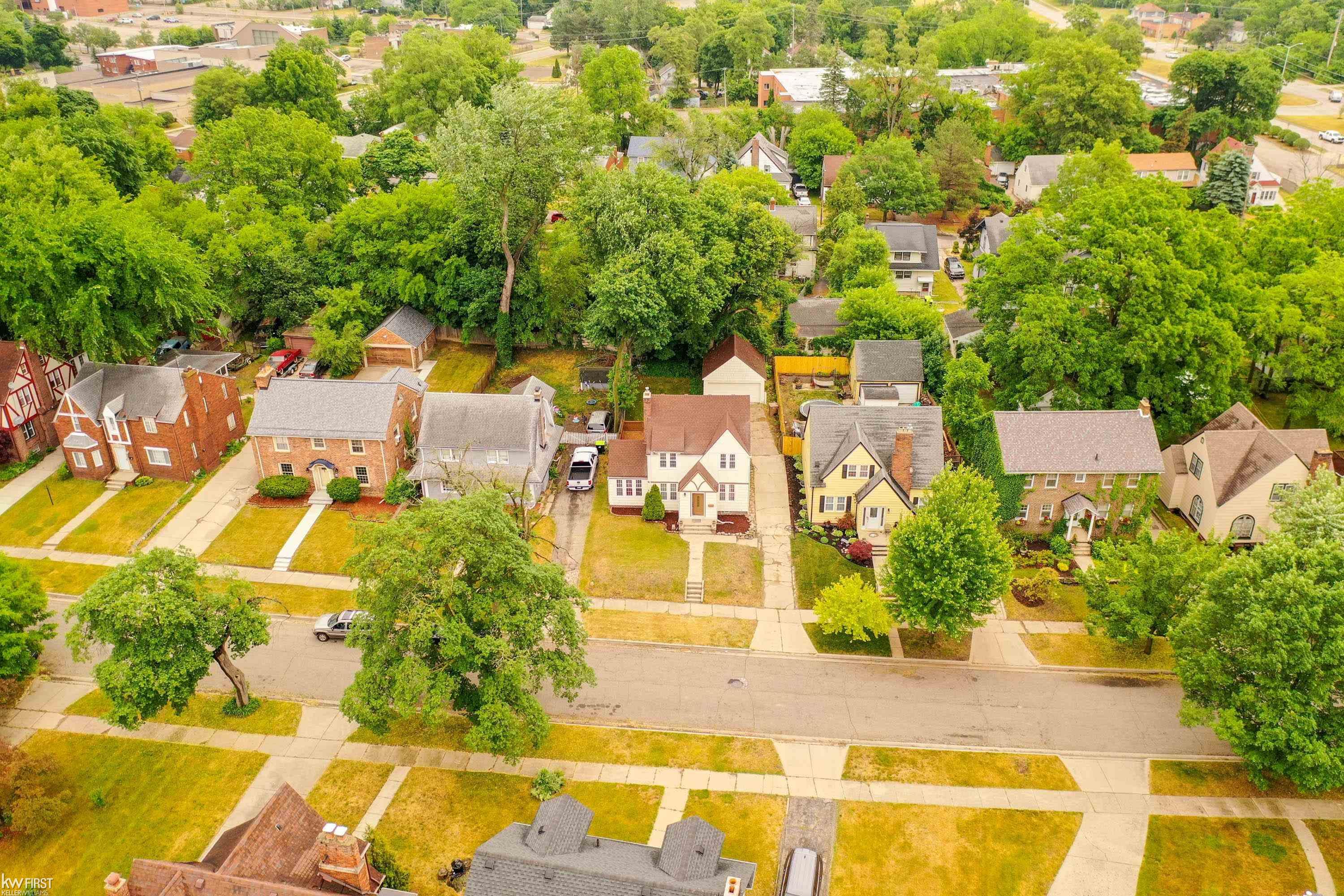 48 East Iroquois Road Pontiac, MI 48341 - Photo 40 of 52