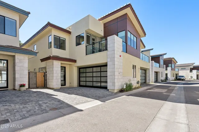 $799,000 | 1 Easy Street, Unit 15, Carefree, AZ 85377