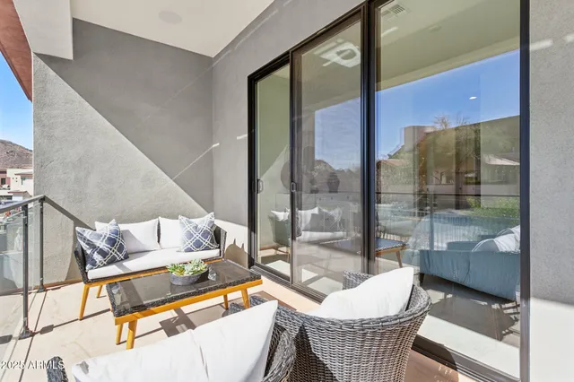 $799,000 | 1 Easy Street, Unit 15, Carefree, AZ 85377