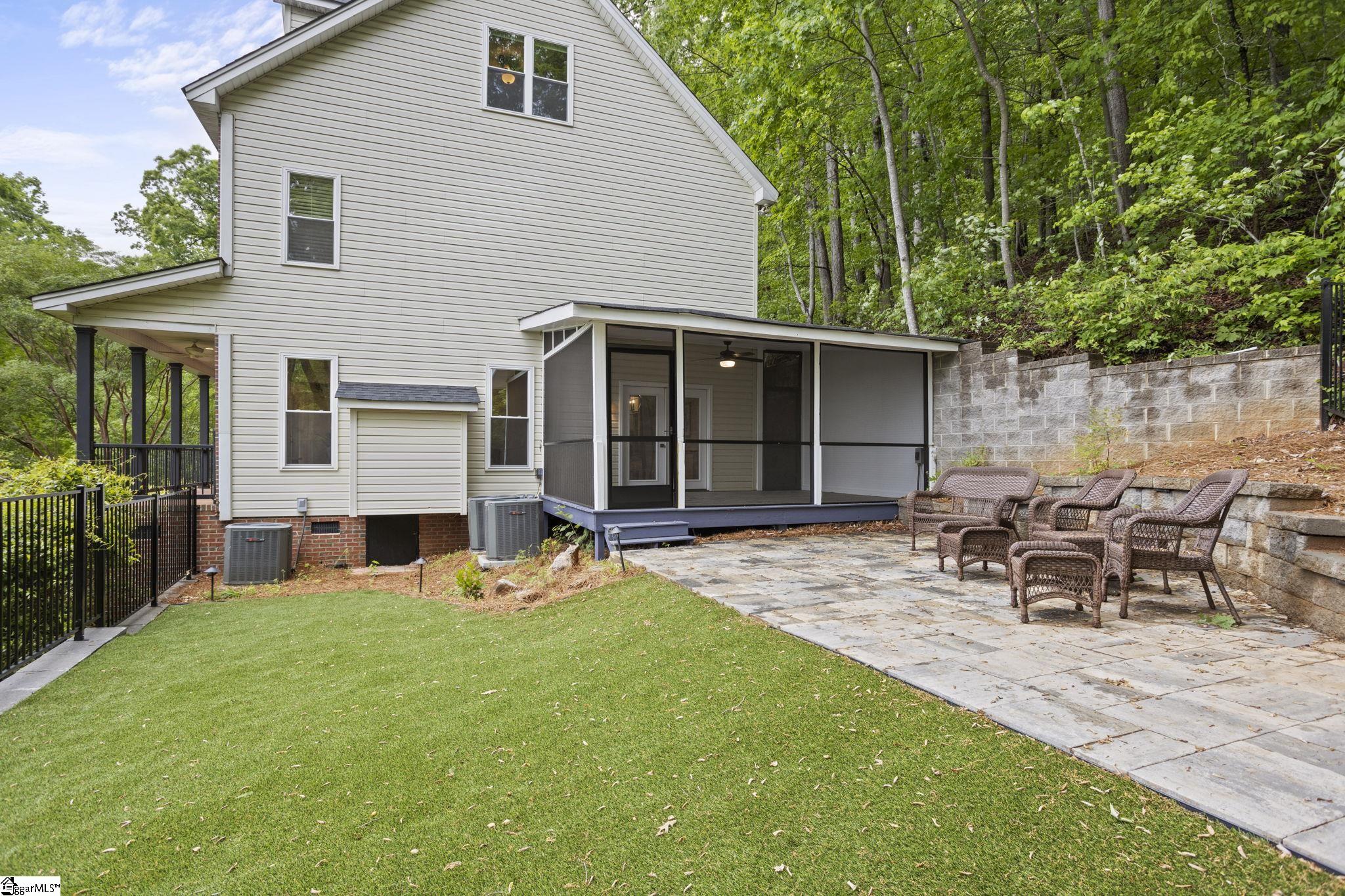 482 Old Rockhouse Road Greenville, SC 29609 - Photo 37 of 48