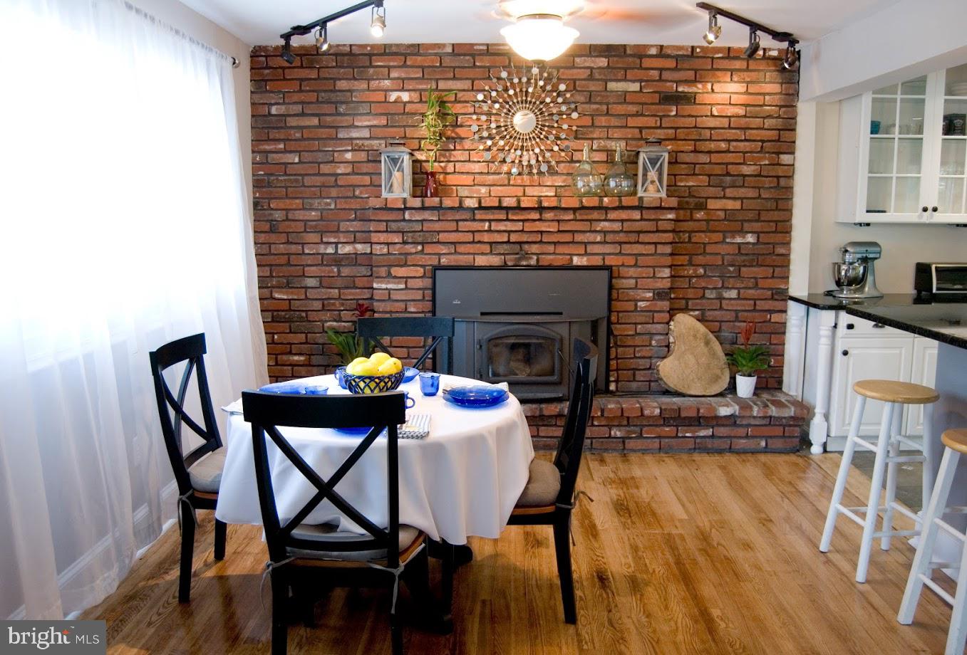 406 Private Road Woodlyn, PA 19094 - Photo 4 of 19 Dining Room