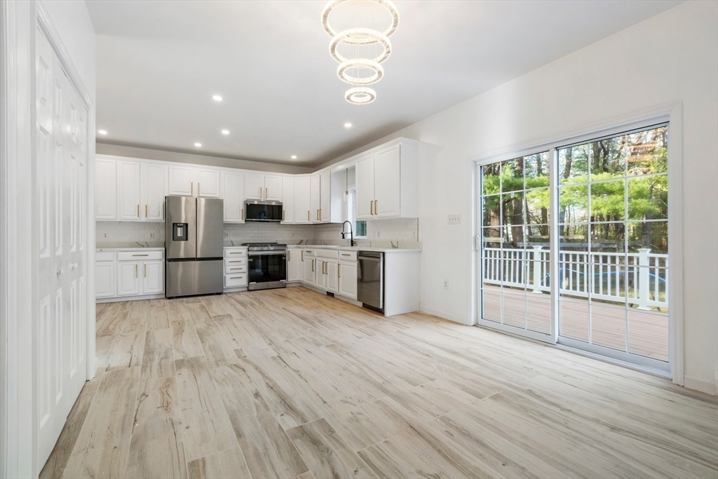 24 Bates Street Mendon, MA 01756 - Photo 5 of 39