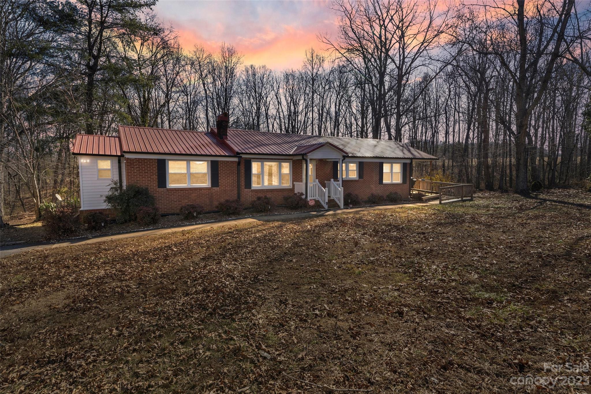 7555 George Hildebran School Road Hickory, NC 28602 - Photo 1 of 39 Gallery Image 1
