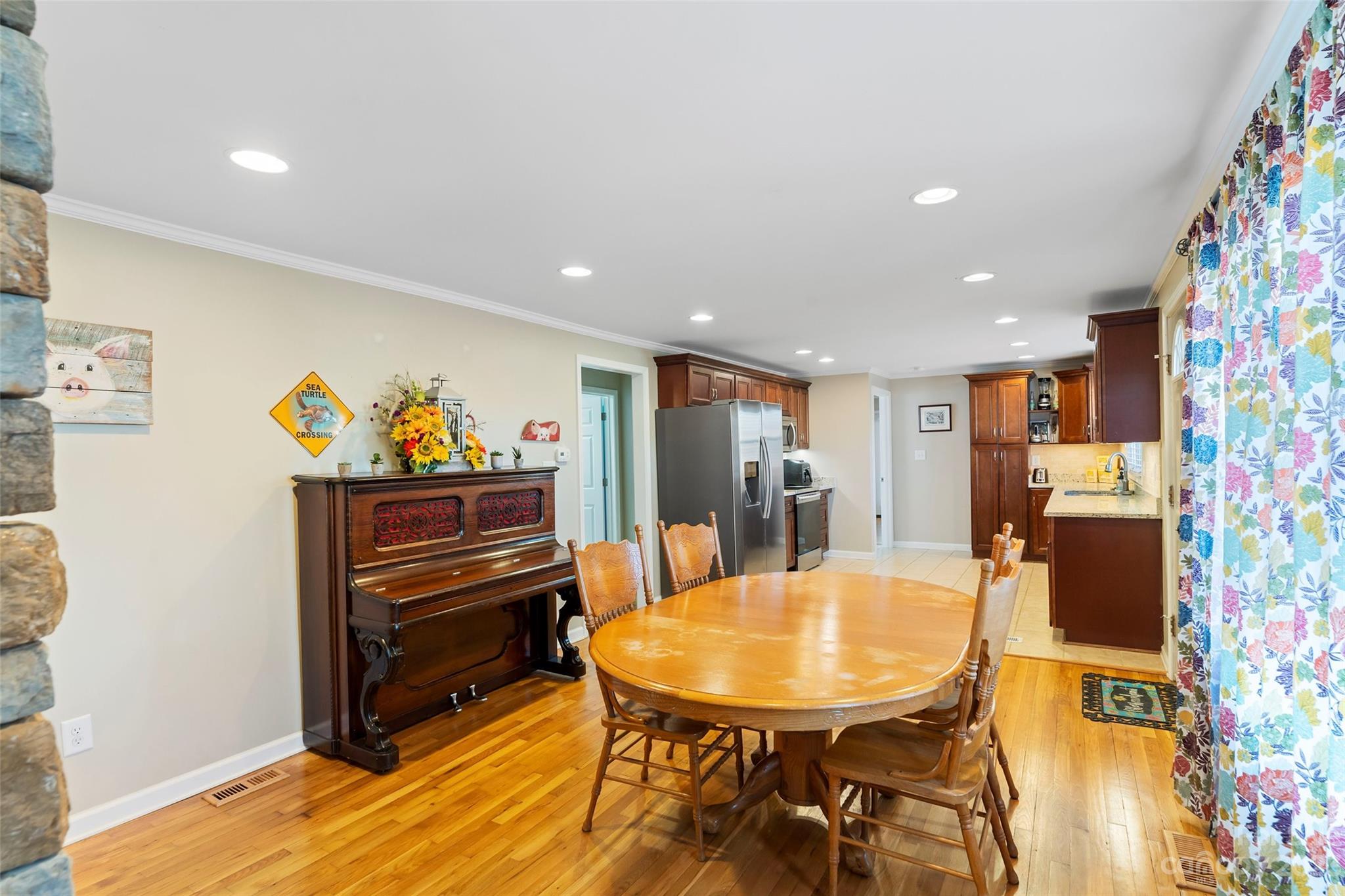 7555 George Hildebran School Road Hickory, NC 28602 - Photo 14 of 39 Gallery Image 14