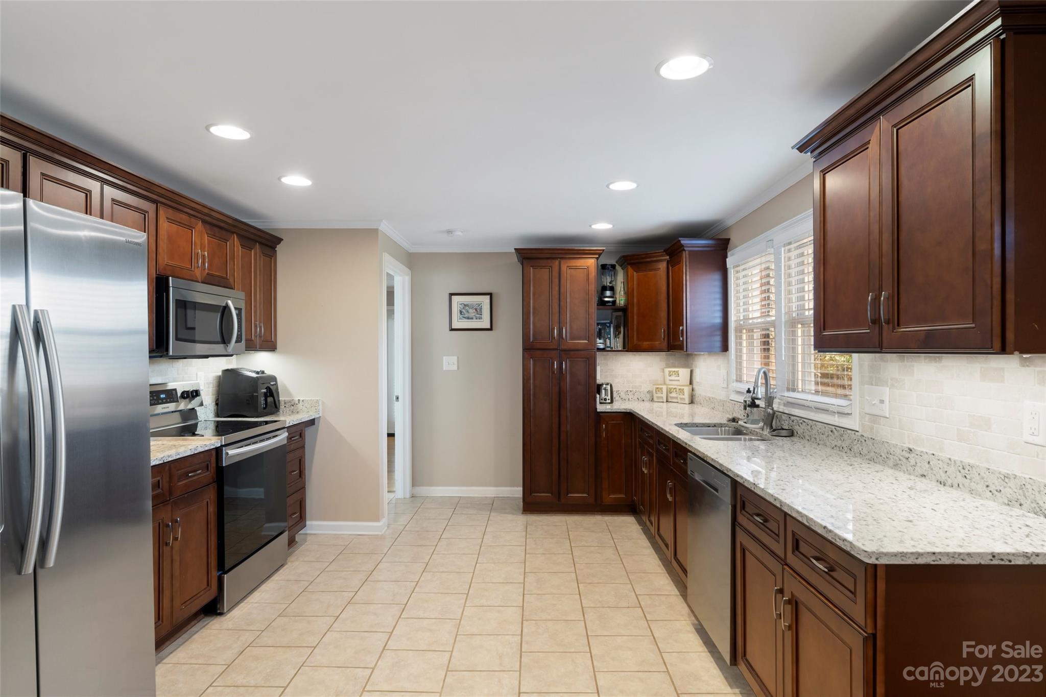 7555 George Hildebran School Road Hickory, NC 28602 - Photo 4 of 39 Gallery Image 4
