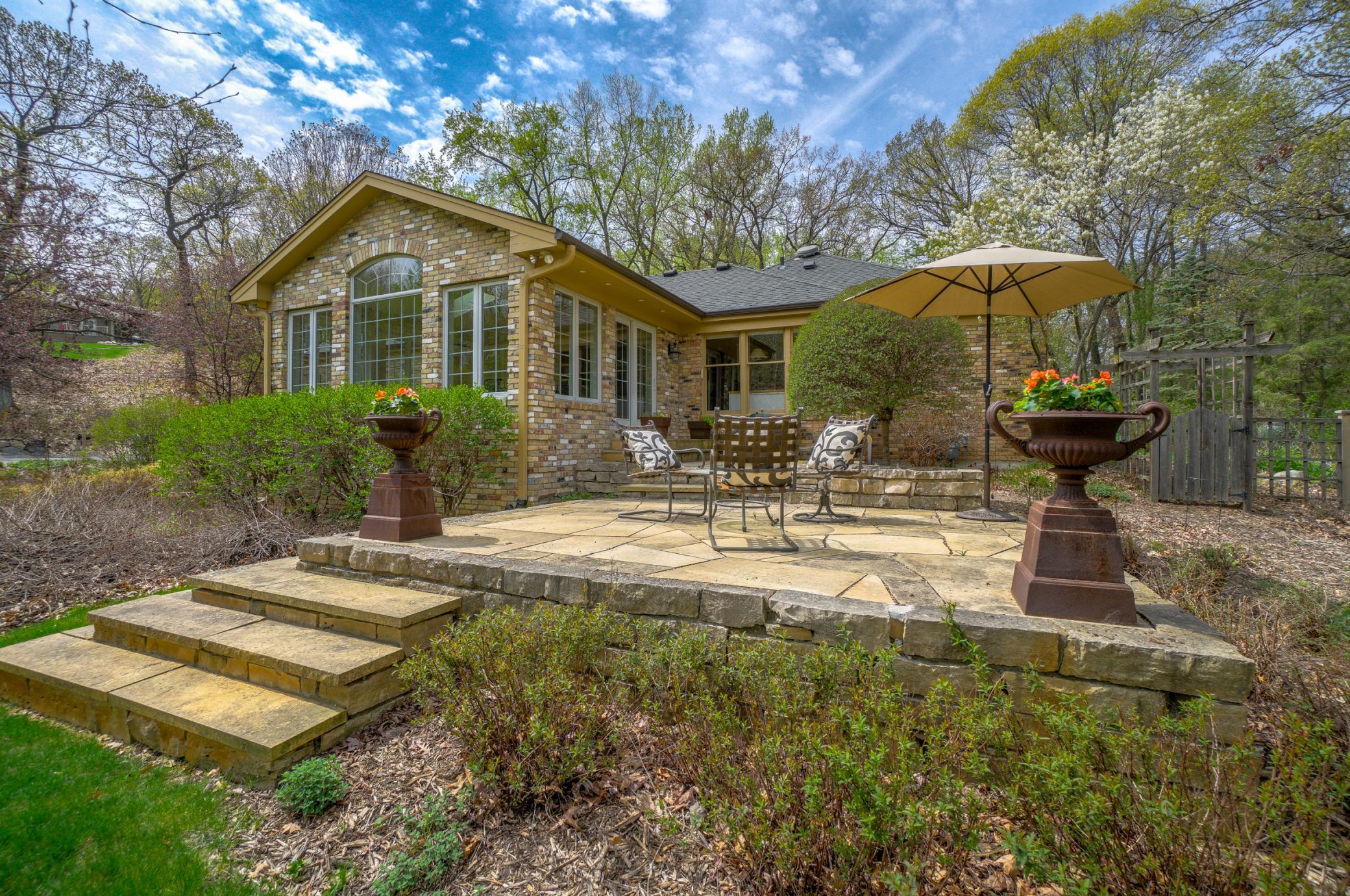 19 Spring Farm Lane North Oaks, MN 55127 - Photo 2 of 40 Gallery Image 2