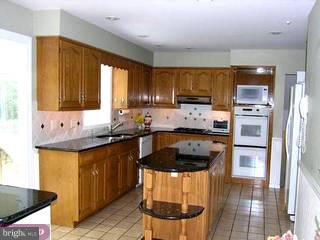 148 Ramblewood Road Moorestown, NJ 08057 - Photo 4 of 6 Gallery Image 4