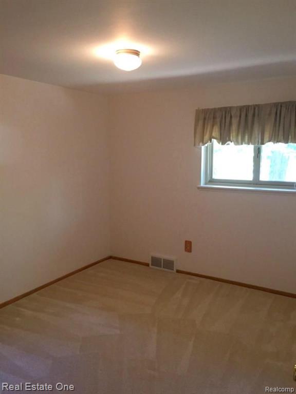 28029 West Nine Mile Road Farmington Hills, MI 48336 - Photo 14 of 36