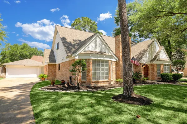 $2,350 | 5714 Spanish Oak Drive, Houston, TX 77066
