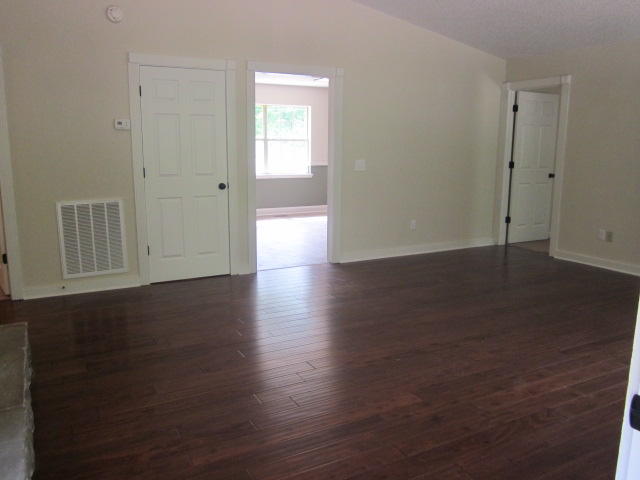 7542 Sims Road Harrison, TN 37341 - Photo 3 of 27 IMG_2281