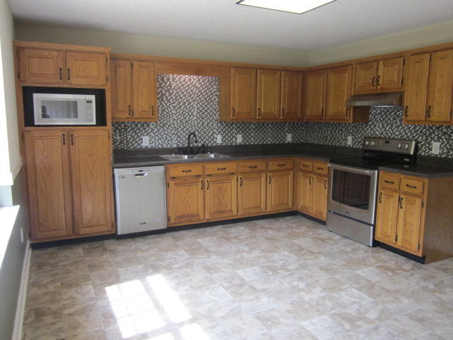 7542 Sims Road Harrison, TN 37341 - Photo 6 of 27 IMG_2284