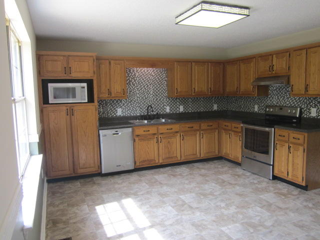 7542 Sims Road Harrison, TN 37341 - Photo 7 of 27 IMG_2285