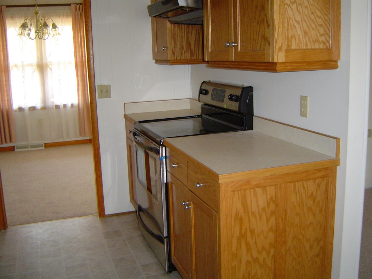 4649 Rosecrest Road Roanoke, VA 24018 - Photo 15 of 24 a utility room with dryer and washer
