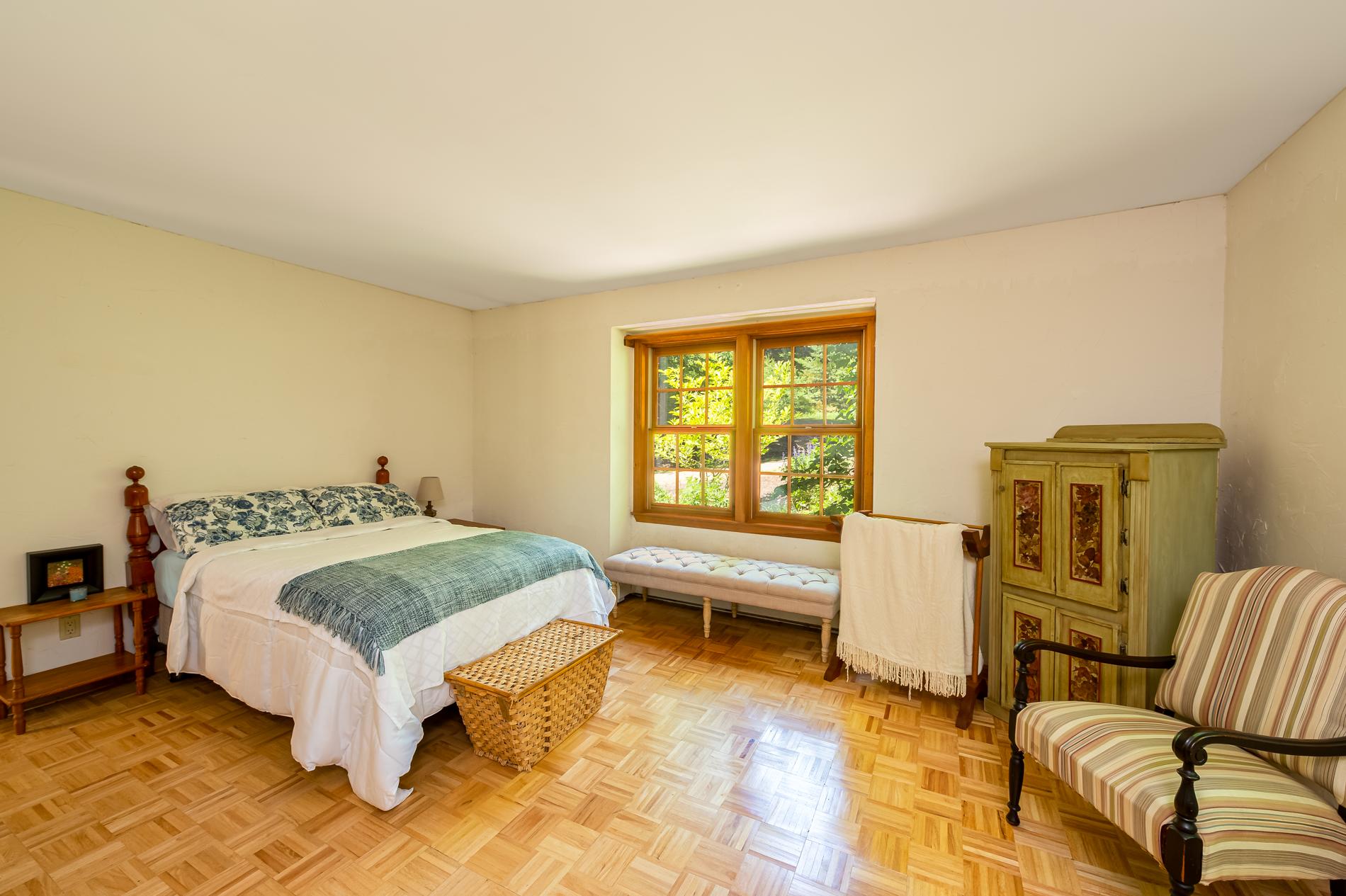 40 Perry Lane Harpswell, ME 04079 - Photo 15 of 37 Sun Filled Rooms