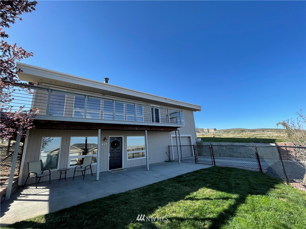 457 Strand Road Ephrata, WA 98823 - Photo 1 of 33