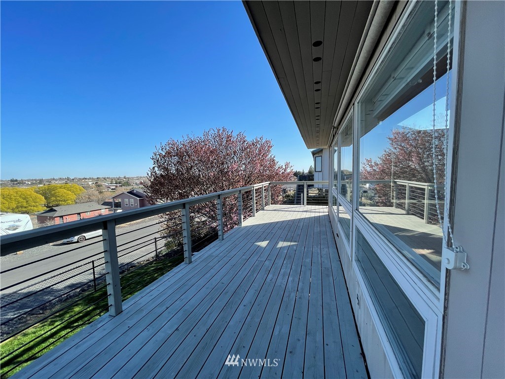 457 Strand Road Ephrata, WA 98823 - Photo 3 of 33