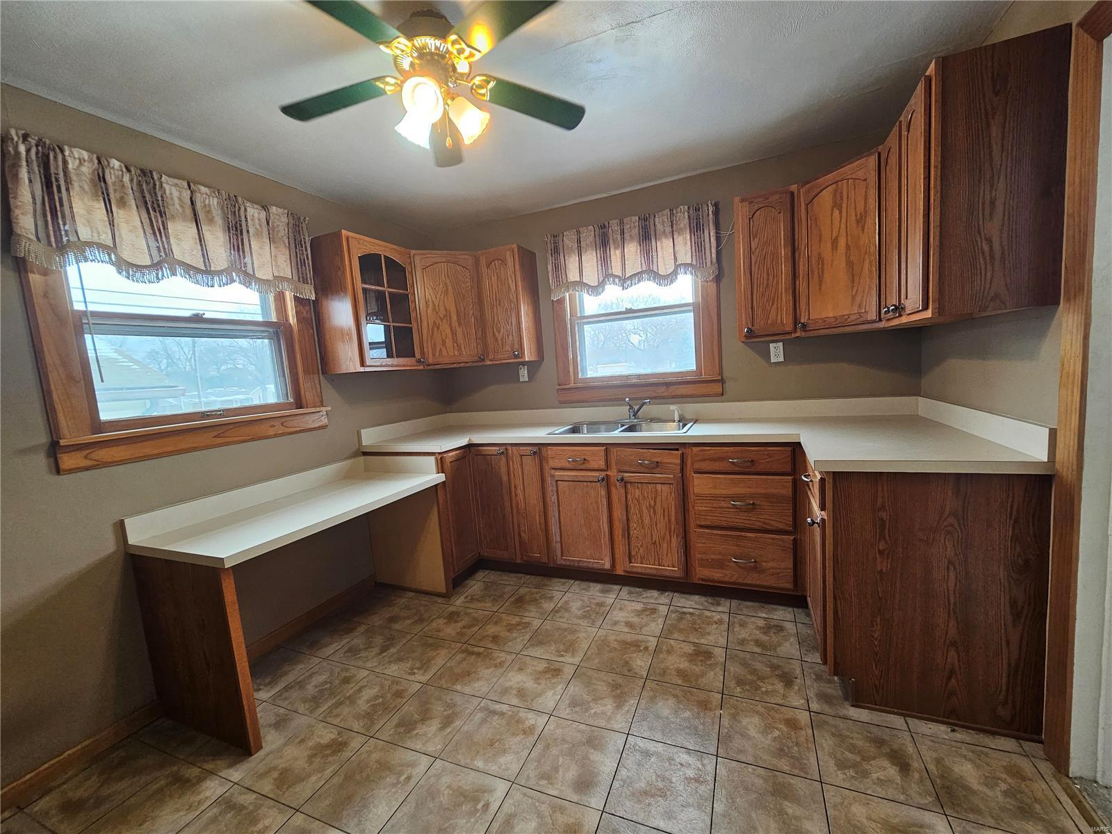 300 Clark Street Roxana, IL 62084 - Photo 10 of 15
